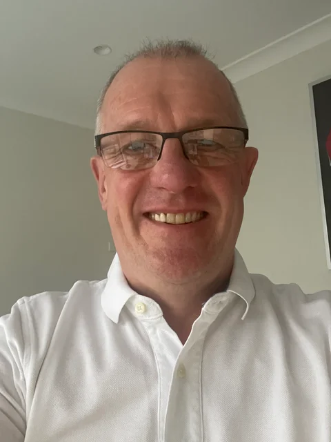 Mr. Richard Bowden, AM appraiser or business image