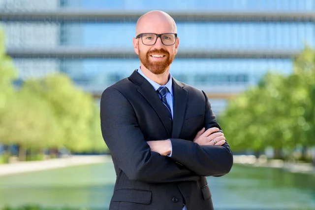 Mr. Dustin Snyder, ASA appraiser or business image