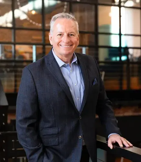 Mr. R. Brian Steen, ASA appraiser or business image