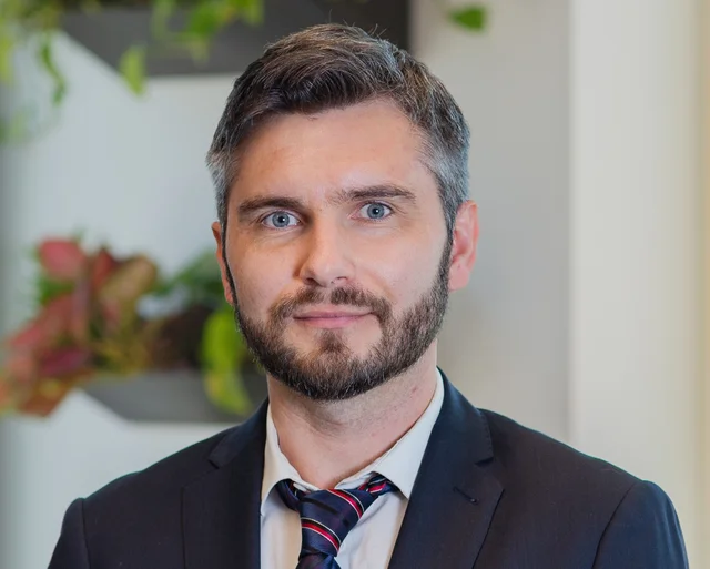 Mr. Oleg Beloglazov, ASA appraiser or business image