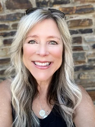 Lesley D Lawrence appraiser or business image