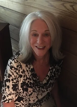 Liz Holderman appraiser or business image