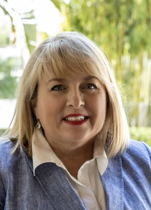 Susan Overstreet Filebark appraiser or business image